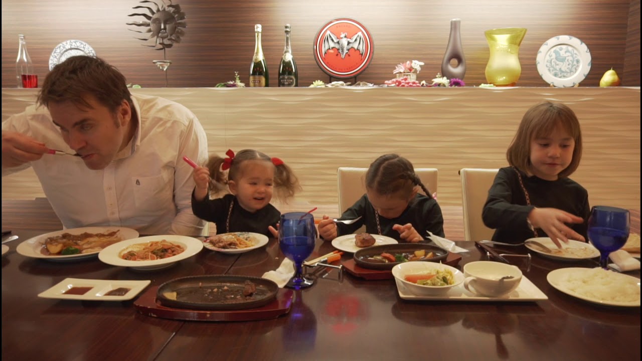 【ベル・エポック・カフェ】食べて食べて食べる！そしてHanaの友達!?バイリンガル姉妹