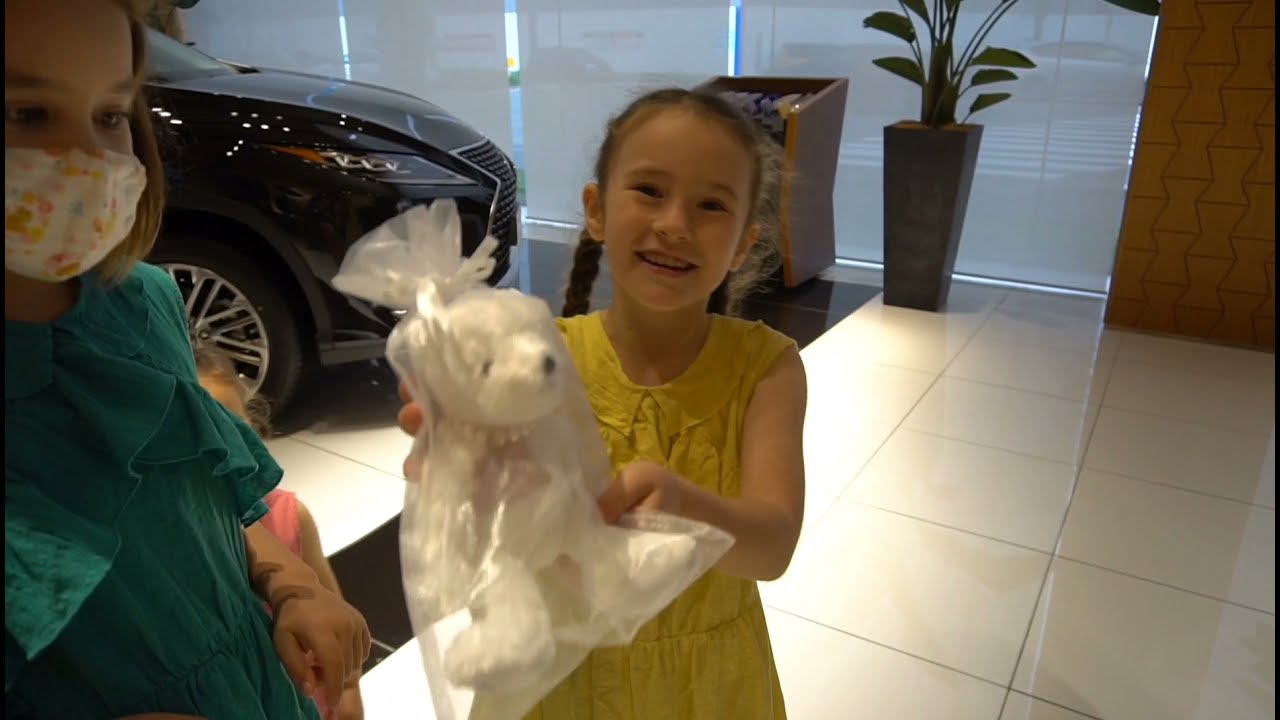 Hanaの7歳の誕生日 【レクサス福岡東】バイリンガル姉妹